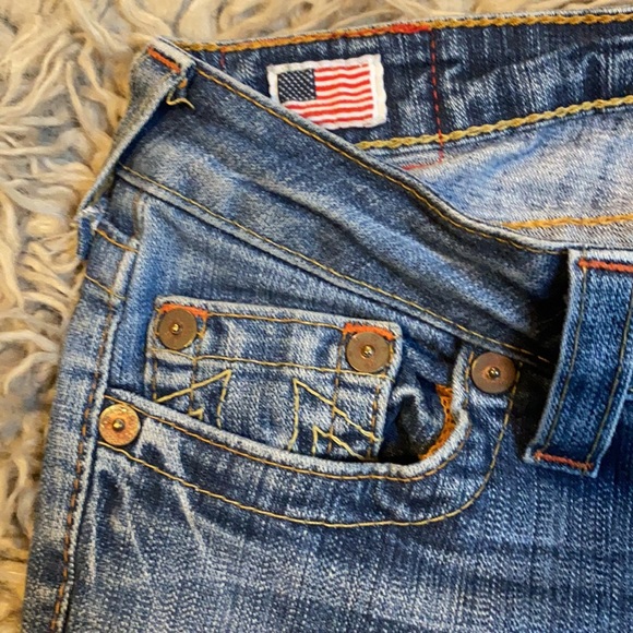 True Religion Brand Jeans size 26 faded denim fray bottom - Picture 6 of 7